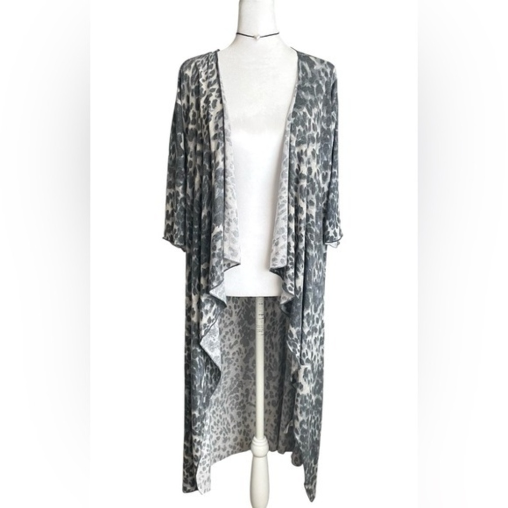 Cheetah Duster Short Sleeve Cardigan Open Front Small